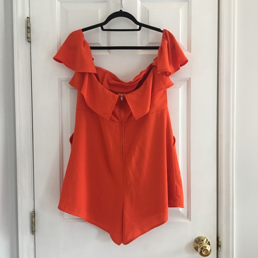 Flounce Romper - Picture 3 of 7
